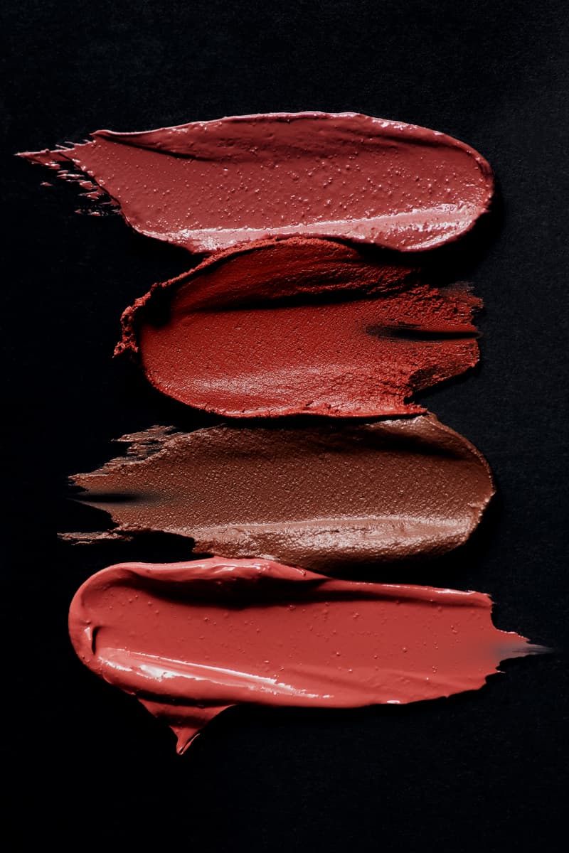 women with smokey eye and pink lipstick posing, les filles en rouge, french girl beauty, jeanne damas, rouje, makeup palette