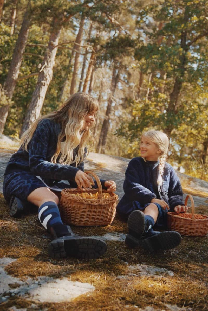 uniqlo marimekko beige furry fleece water hat graphic prints women grey jumper