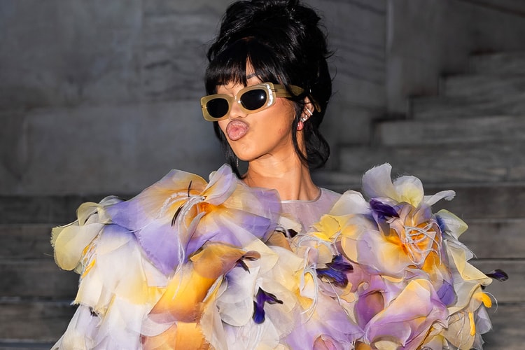 Single Women Are Happier Than Single Men, New Study Reveals