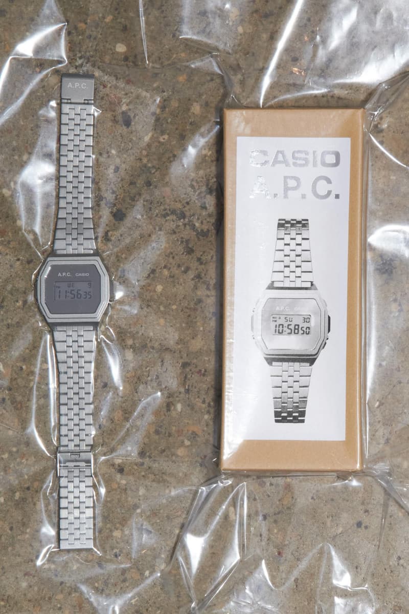 apc casio wristwatch gold silver packaging 
