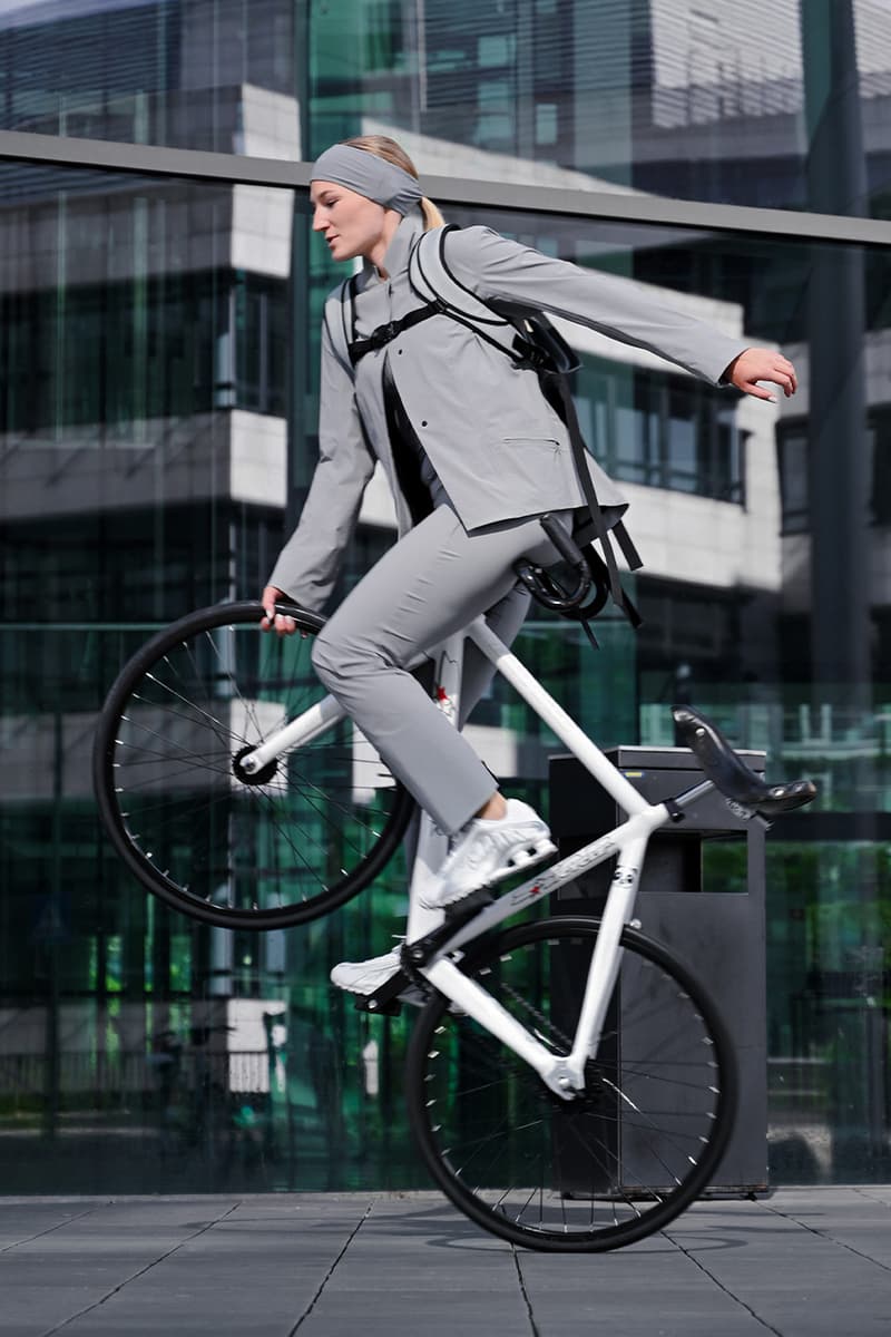 Johanna Parv, movement woman bike bicycle Cycling, 