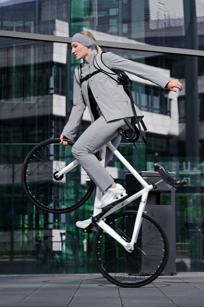 Johanna Parv, movement woman bike bicycle Cycling, 