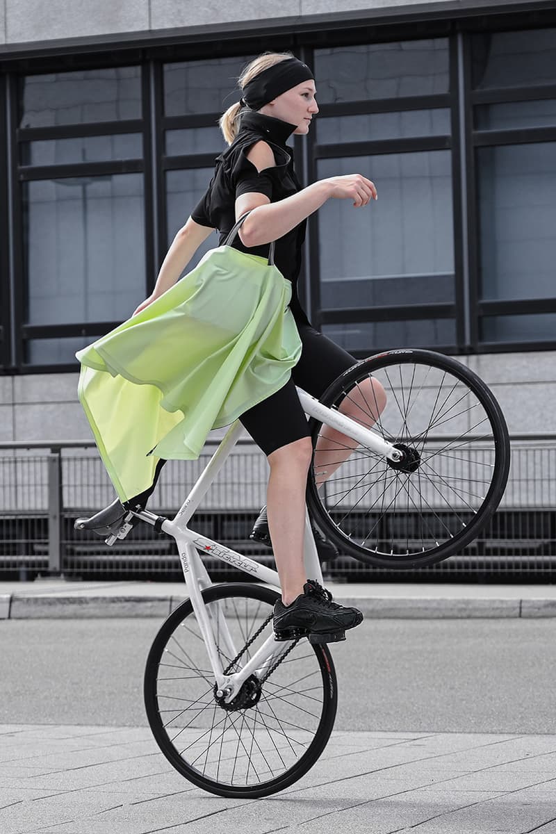 Johanna Parv, movement woman bike bicycle Cycling, 
