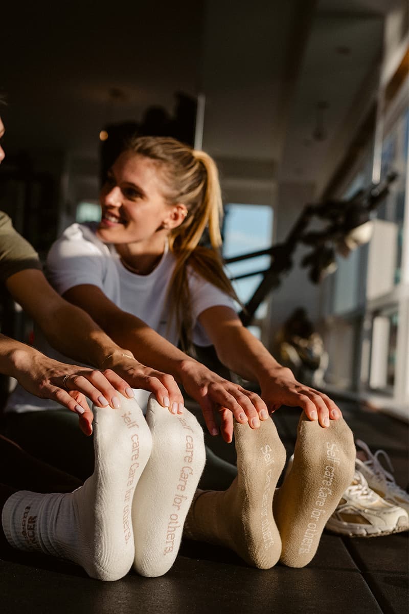 The Mercer Brand, Care.ē.on, "Re-Run Sneaker", Skincare, Travel, Pink, White  