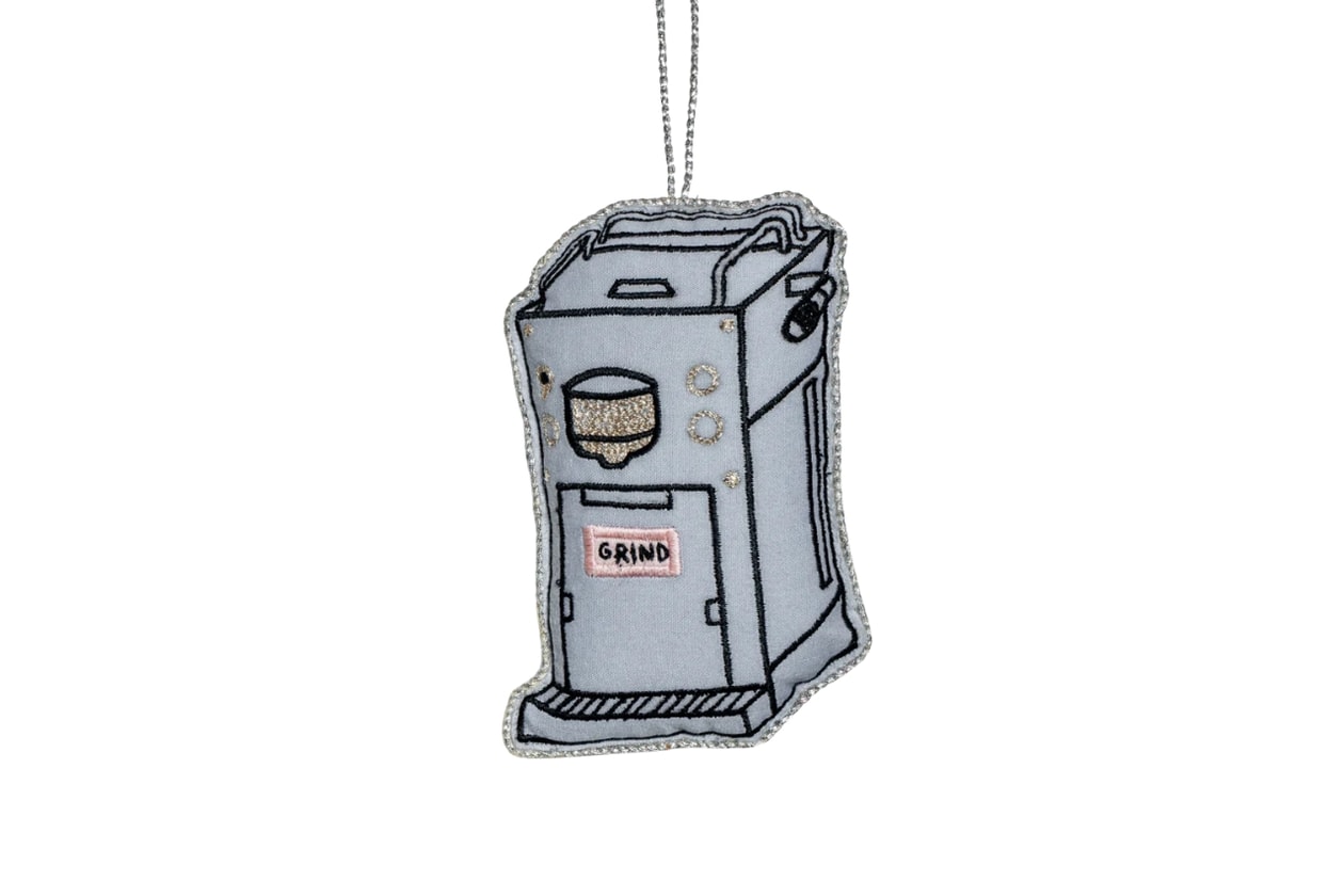 ไอเดียของขวัญคริสต์มาสปีใหม่สำหรับสายสตรีตแวร์ Stüssy Off-White แฟชั่นของแต่งบ้านสุดชิค