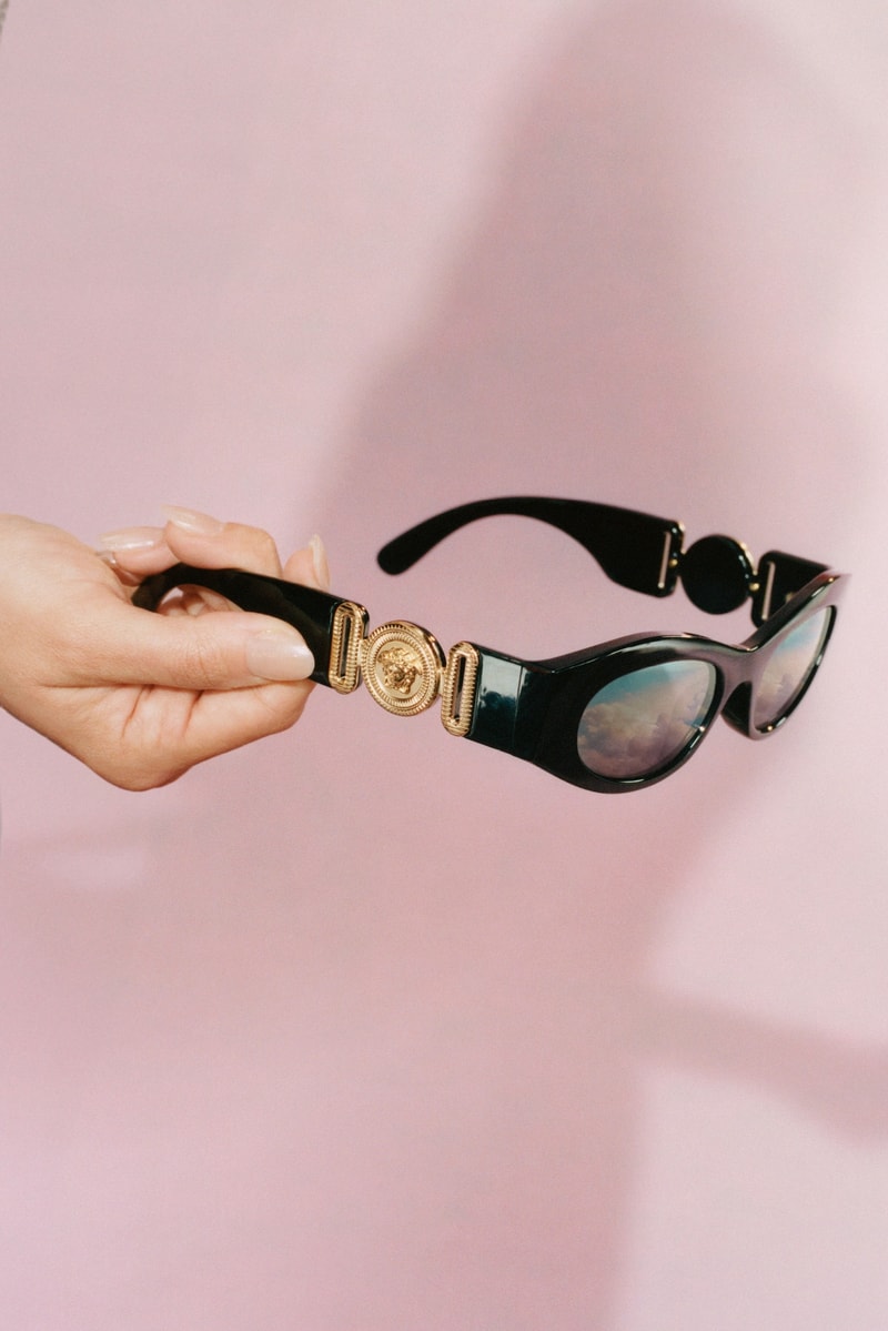sabrina carpenter girl blonde black glasses sunglasses pink blue