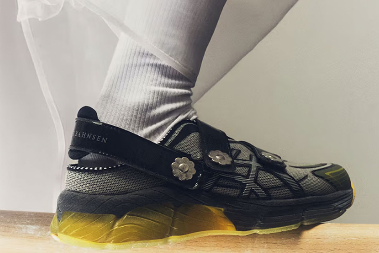 Kolaborasi Sneaker dan Alas Kaki Terbaik tahun 2024 2 Hypebae Best, Kolaborasi Sneaker, Alas Kaki, New Balance, Asics, Loewe, On Running, Nike, Supreme, Miu Miu, Timberland, Solomon