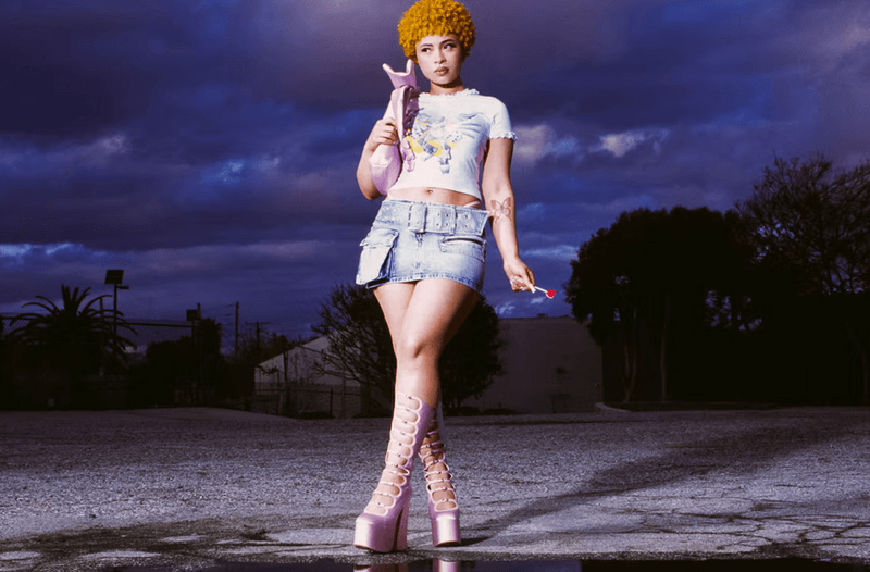 calvin klein jeremy allen white actor topless nadia lee cohen paris texas woman naked shoes 