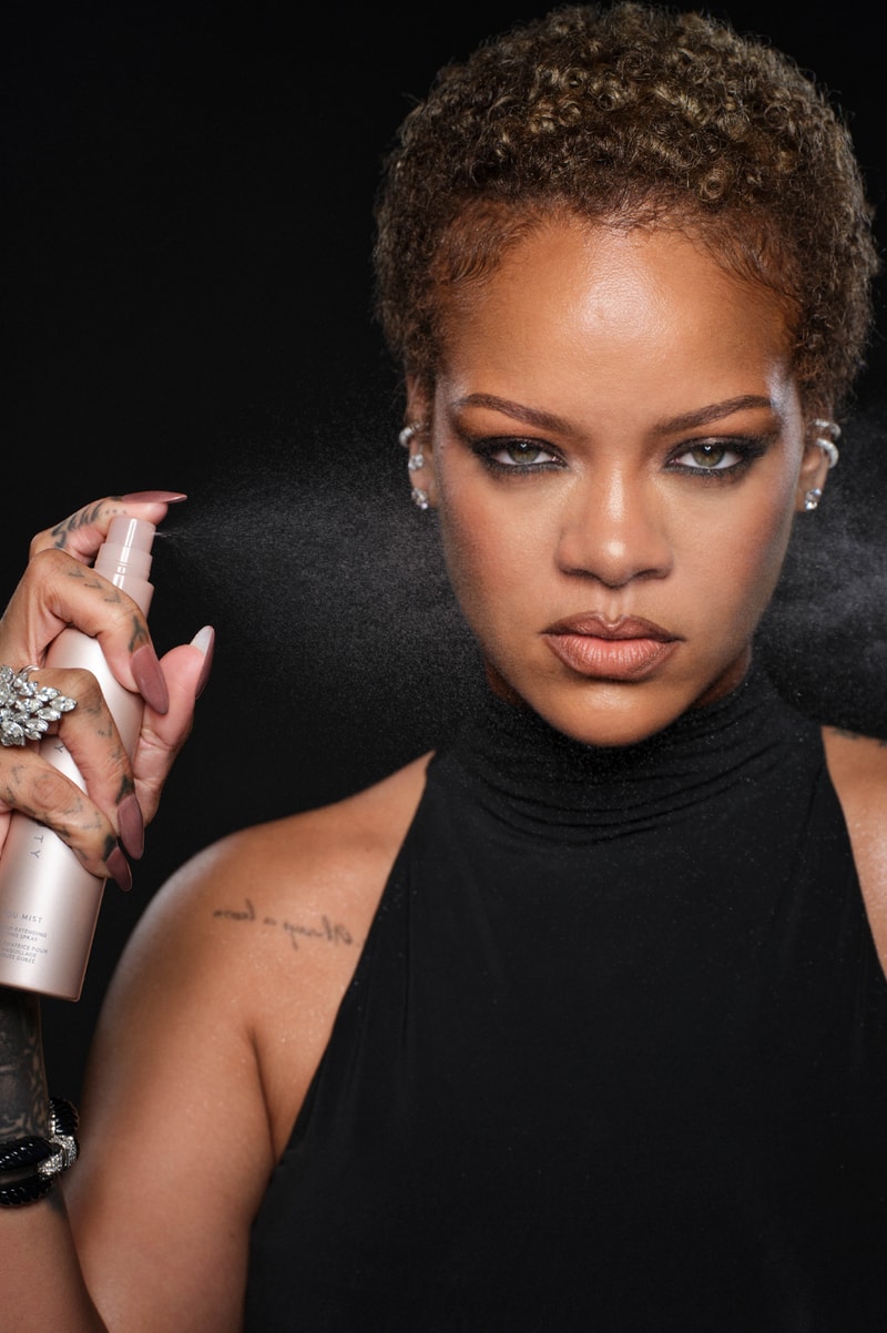 rihanna spraying you mist on her face, setting spray, makeup, fenty beauty, fenty skin, beauty