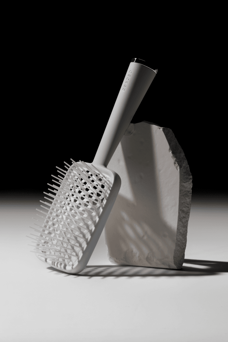 afro with cecred comb in it, beyonce, haircare, hair tools, beauty