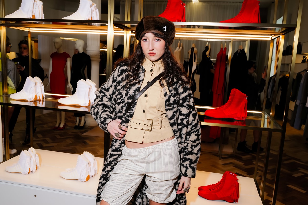 Stella McCartney dan Adidas meluncurkan kembali pelatih rasant 11 Stella McCartney Adidas