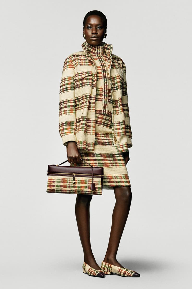 loro piana fall winter 2025 2026 horse riding equestrian milan fashion week kiosk hunting jacket jophpur needle bag tweed hats pantskirt argentina 