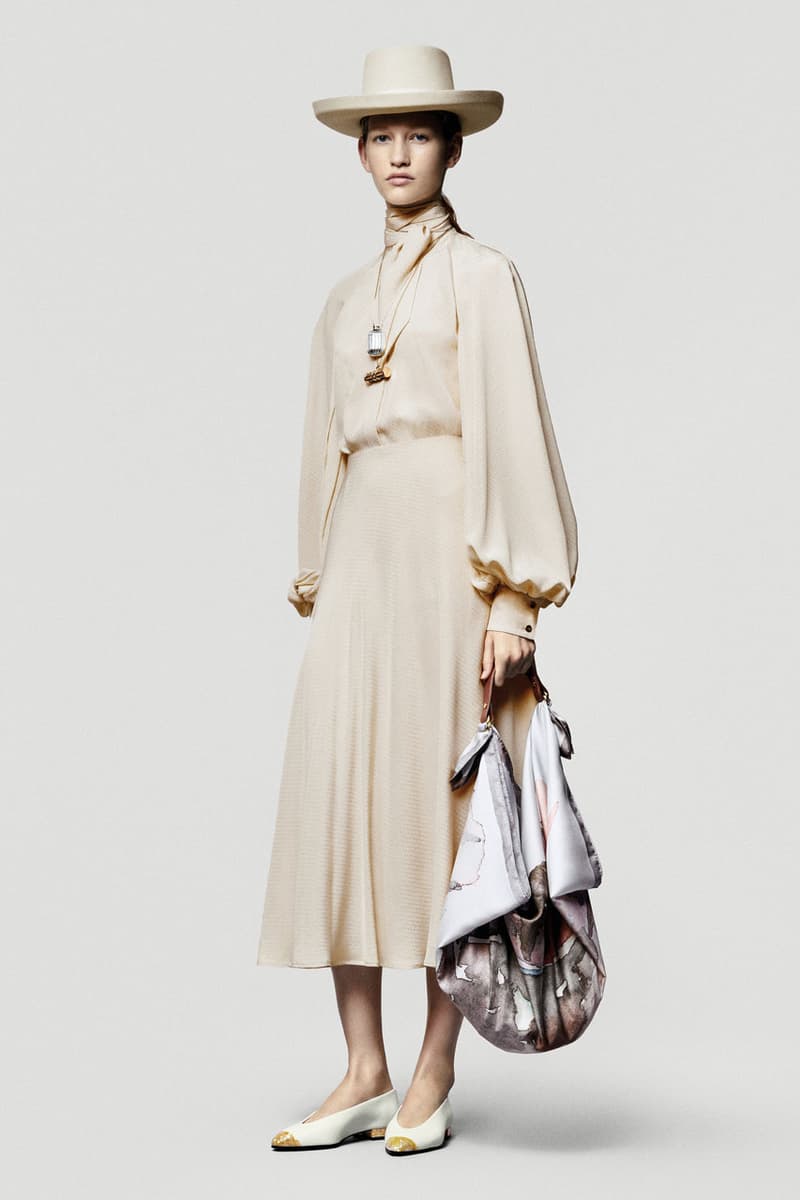 loro piana fall winter 2025 2026 horse riding equestrian milan fashion week kiosk hunting jacket jophpur needle bag tweed hats pantskirt argentina 