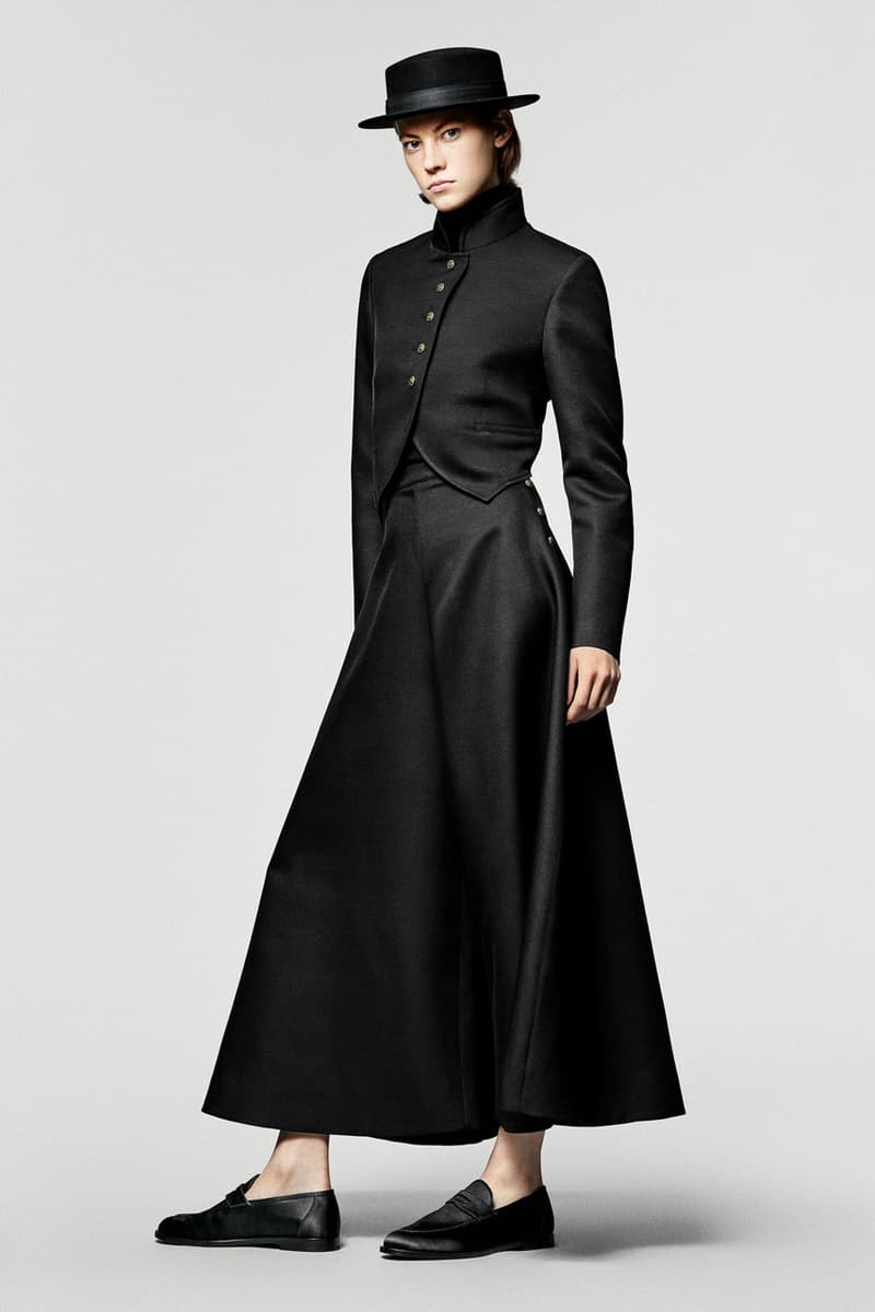 loro piana fall winter 2025 2026 horse riding equestrian milan fashion week kiosk hunting jacket jophpur needle bag tweed hats pantskirt argentina 