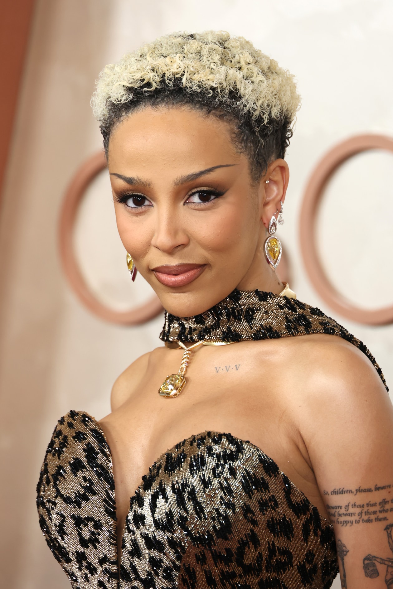 cynthia erivo, demi moore, ariana grande, lisa, rachel sennott, mikey madison, mikey madison, miley cyrus, doja cat, demi moore, lupita n'yongo, makeup and hair at the 97th academy awards, celebrities, beauty