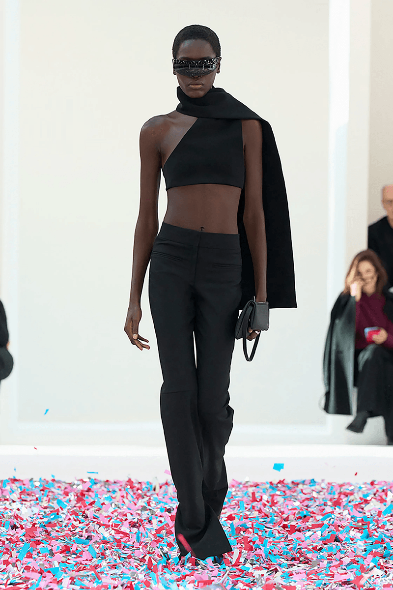 Courrèges, Paris Fashion Week, Fall/Winter 2025, Runway, Paris, Cuff Bags,  Nicolas Di Felice