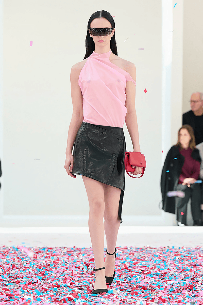 Courrèges, Paris Fashion Week, Fall/Winter 2025, Runway, Paris, Cuff Bags,  Nicolas Di Felice