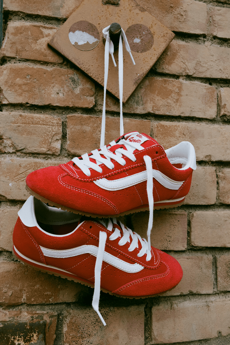 vans super lowpro shoe sneaker runners runner running new unboxing video 1980s 1970s 80s 70s sport athletic line sporty style closer look serio racing red sepia rose black fairway green marshmallow