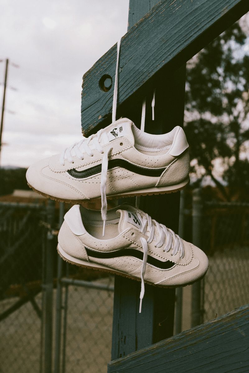 vans super lowpro shoe sneaker runners runner running new unboxing video 1980s 1970s 80s 70s sport athletic line sporty style closer look serio racing red sepia rose black fairway green marshmallow