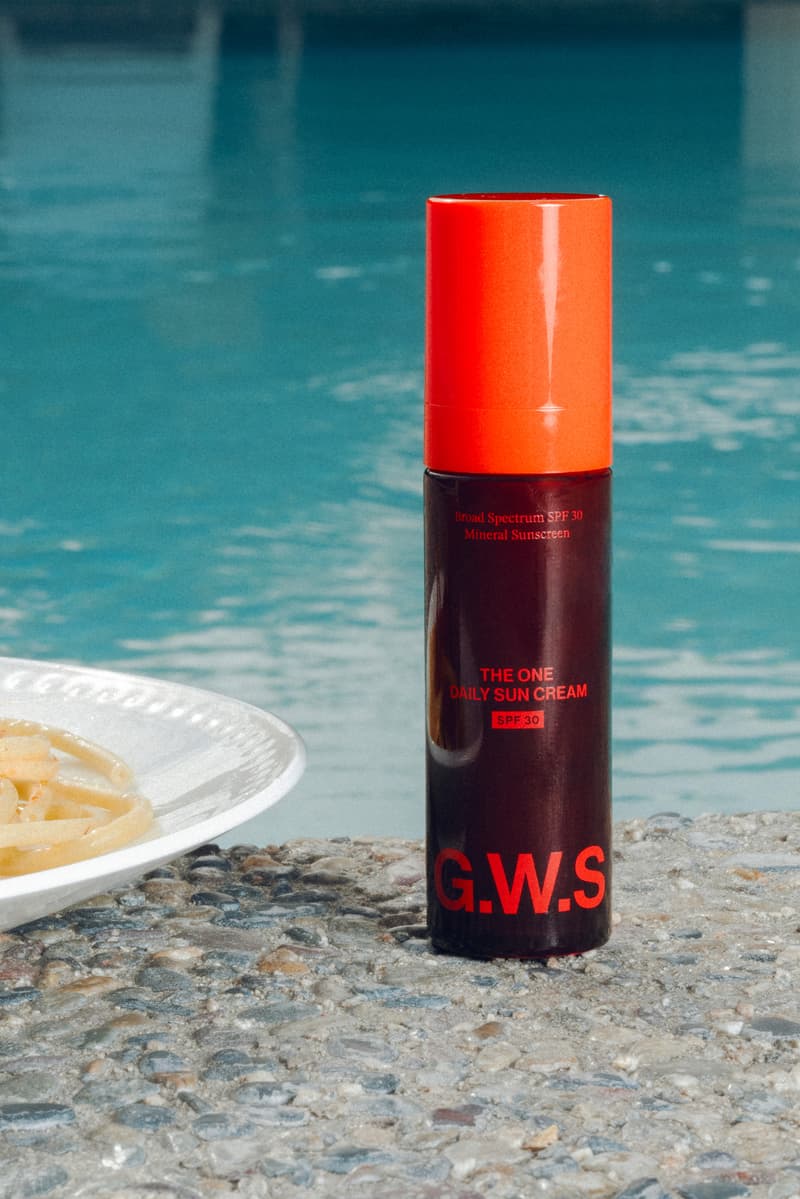 woman relaxing in blow up pool with new good weather skin sunscreen, luxury sun care, skincare, beauty