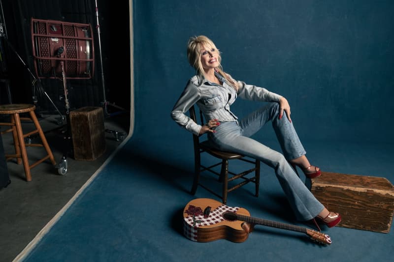 dolly parton good american denim jeans campaign