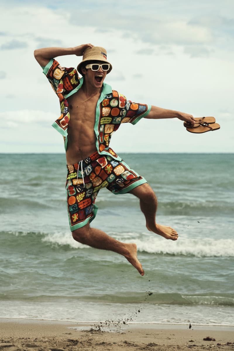 dsquared2 summer campaign couple kissing bikinis bikini top holiday vacation water