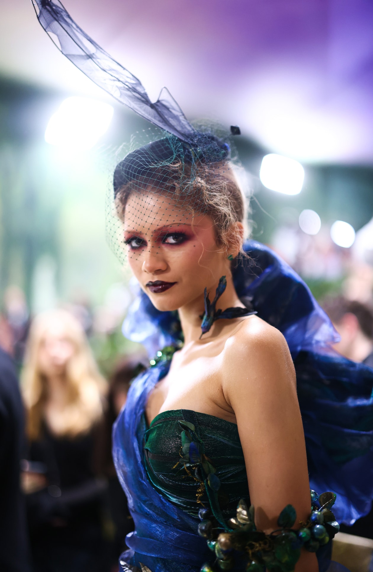 best academy awards beauty makeup hair nails, zendaya, cher, rihanna, yara shahidi, bella hadid, gigi hadid, lupita n'yongo, cardi b