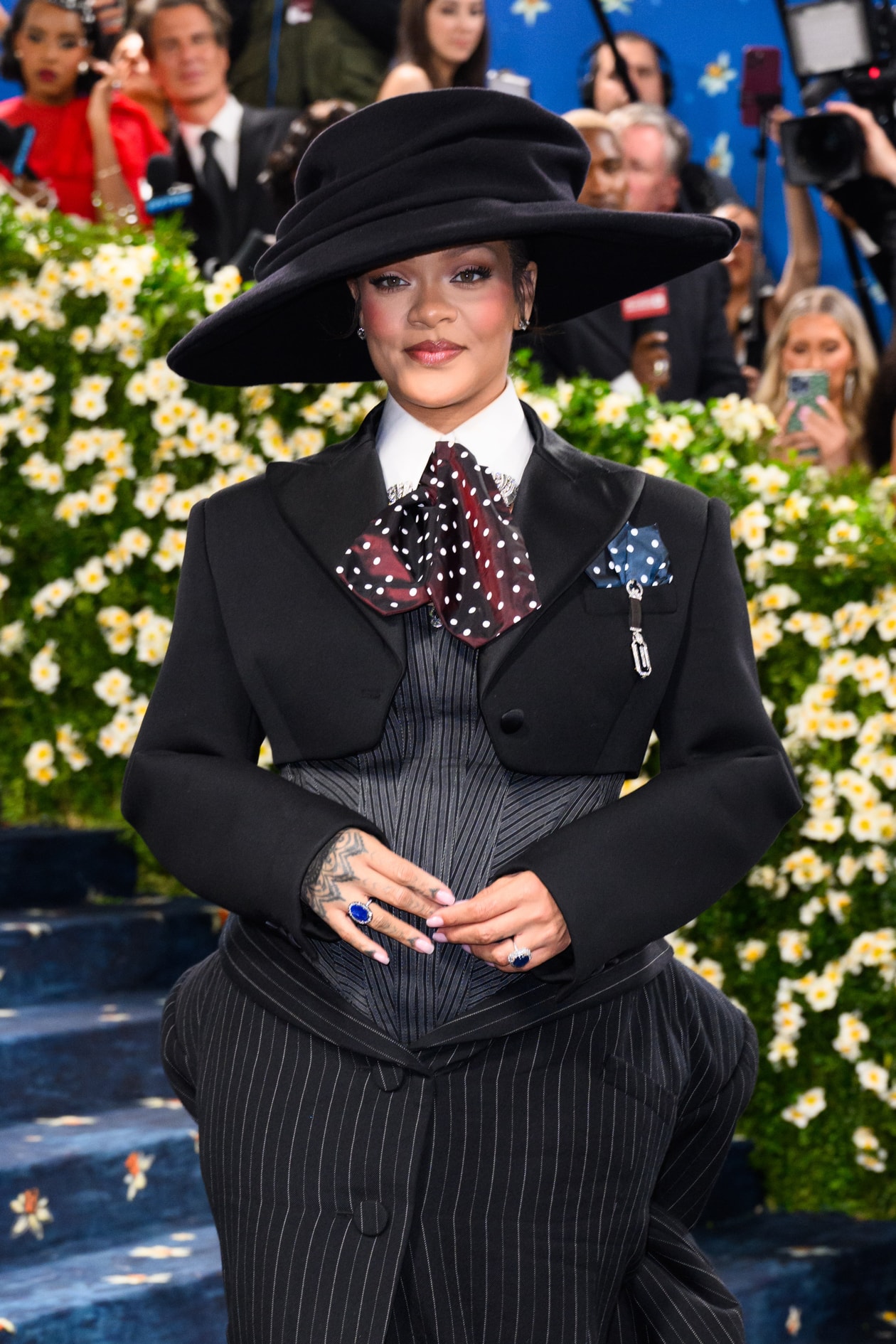 met gala beauty, makeup, hair, nails, doechii, megan thee stallion, emma chamberlain, zendaya, lala anthony, simone biles, teyana taylor, jennie, sha'carri richardson, valentina ferrer