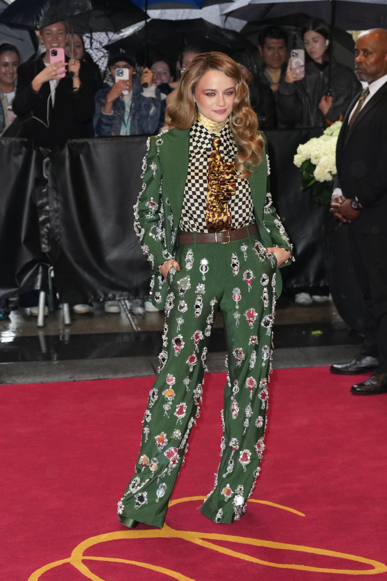 emma chamberlain met gala red carpet tailoring blonde woman body 