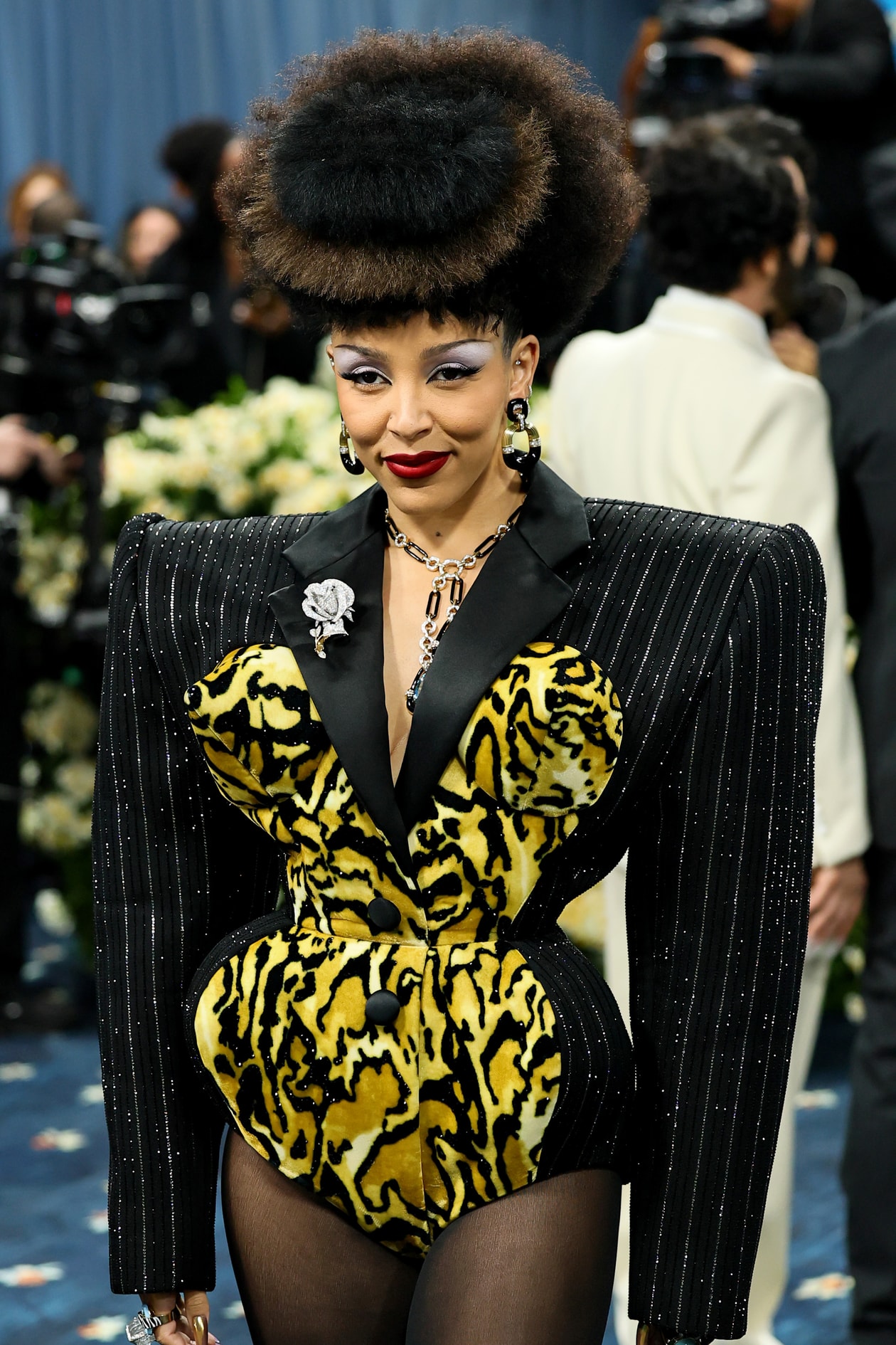 met gala beauty, makeup, hair, nails, doechii, megan thee stallion, emma chamberlain, zendaya, lala anthony, simone biles, teyana taylor, jennie, sha'carri richardson, valentina ferrer