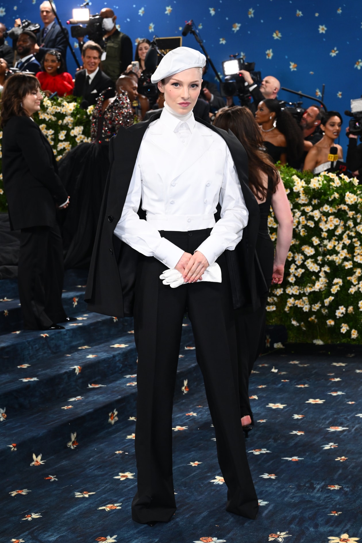 emma chamberlain met gala red carpet tailoring blonde woman body 