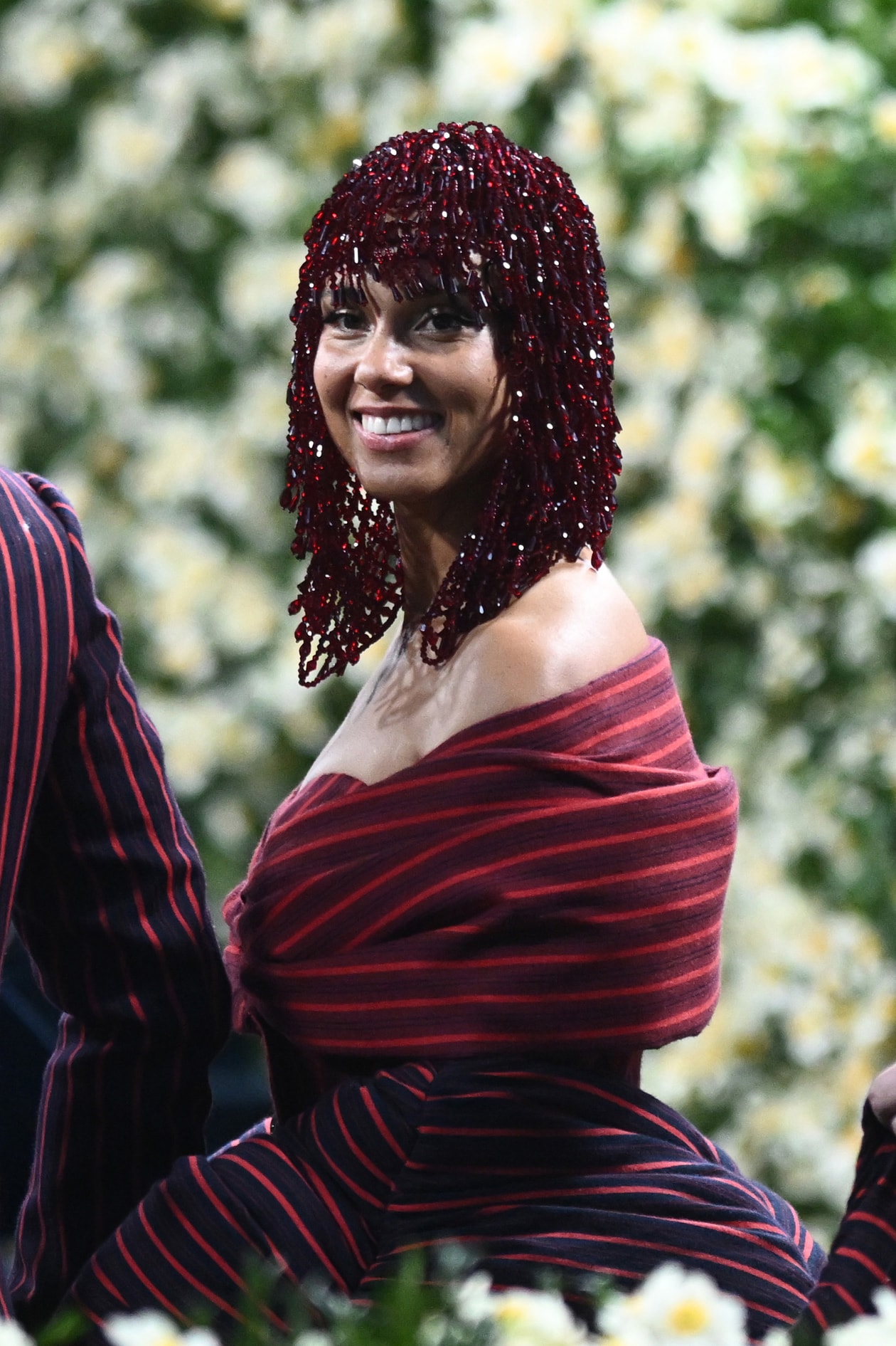 met gala beauty, makeup, hair, nails, doechii, megan thee stallion, emma chamberlain, zendaya, lala anthony, simone biles, teyana taylor, jennie, sha'carri richardson, valentina ferrer