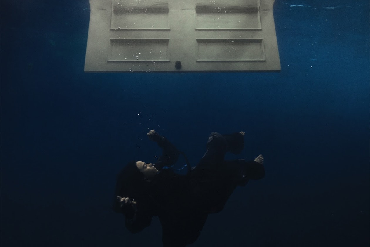 Cover Art album Billie Eilish menjadi viral lagi 1 Musik, Billie Eilish, memukul saya keras dan lembut, album, sampul seni