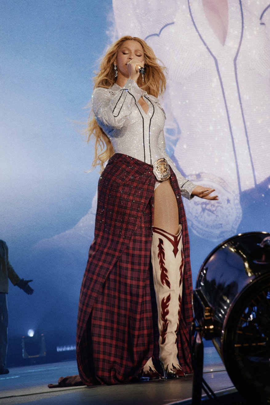 beyonce cowboy carter tour outfits looks thigh high boots fur coats swarovski jersey