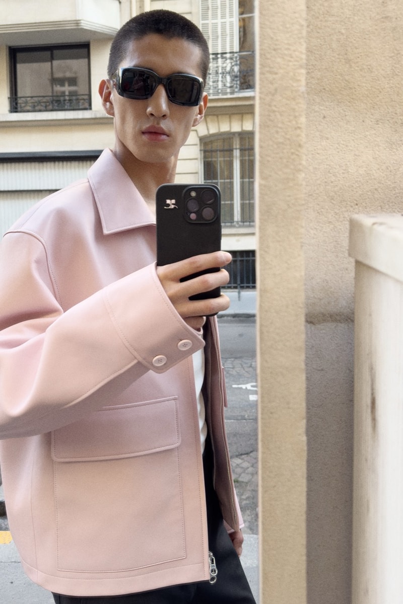 courreges, paris, mirror selfies, ss26, collection, women, men, models, phones,