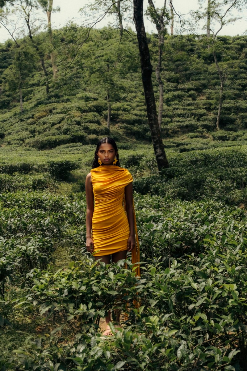 khanums, bangladesh, india, saris, suits, travel, artisans, women, colorful clothing