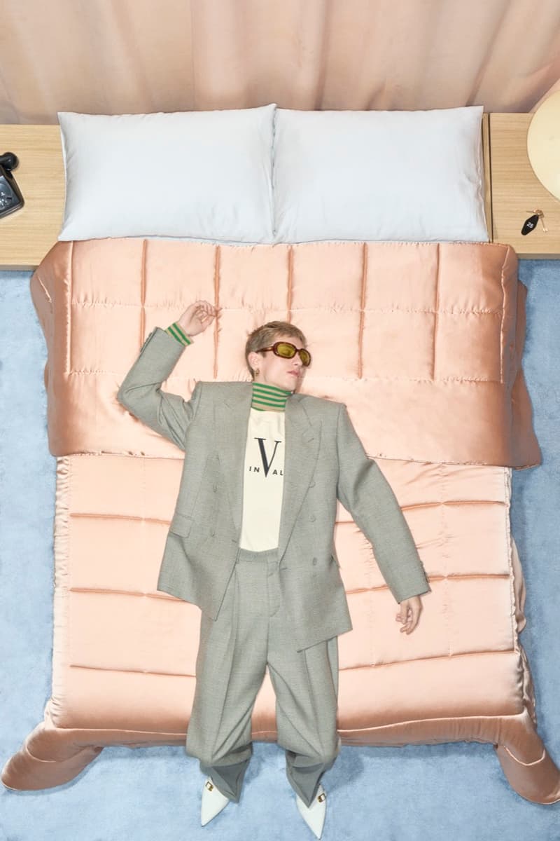 valentino, bed, models, necklaces, women, men, lying down, alessandro michele