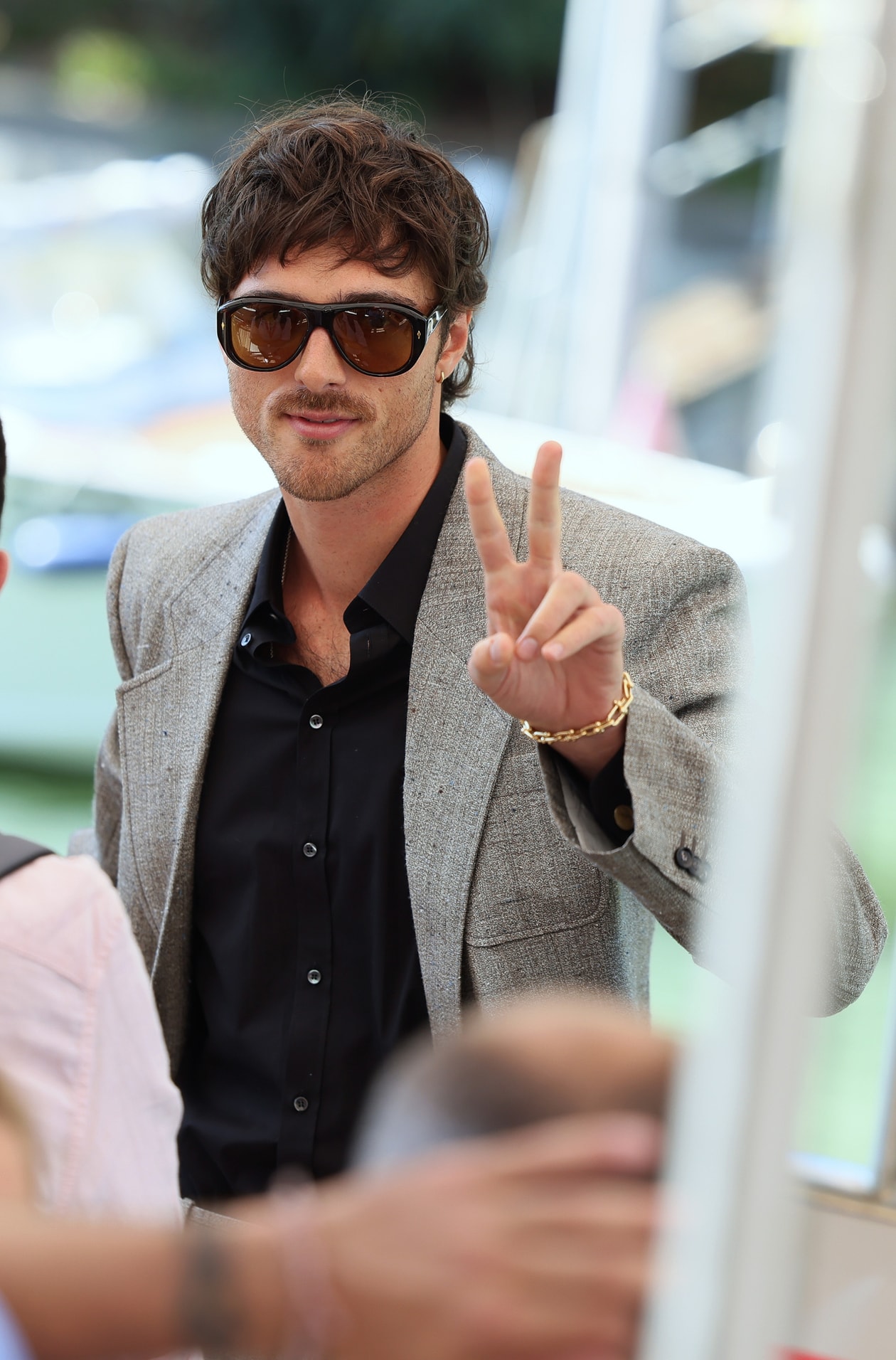 jacob elordi, actor, street style, paparazzi, bottega veneta bags, suits, red carpet premieres