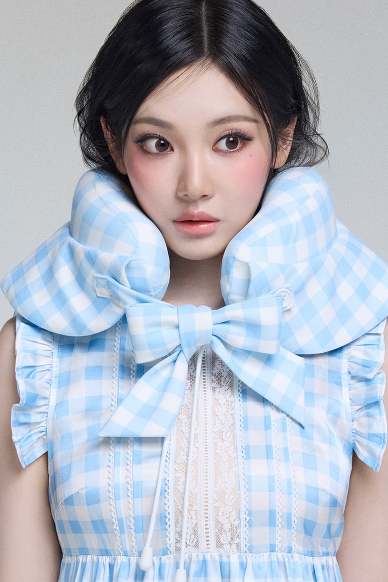 shushu tong, aespa, kpop girl, ningning, floral, travel pillow, suitcase, pyjama, nightie, girl