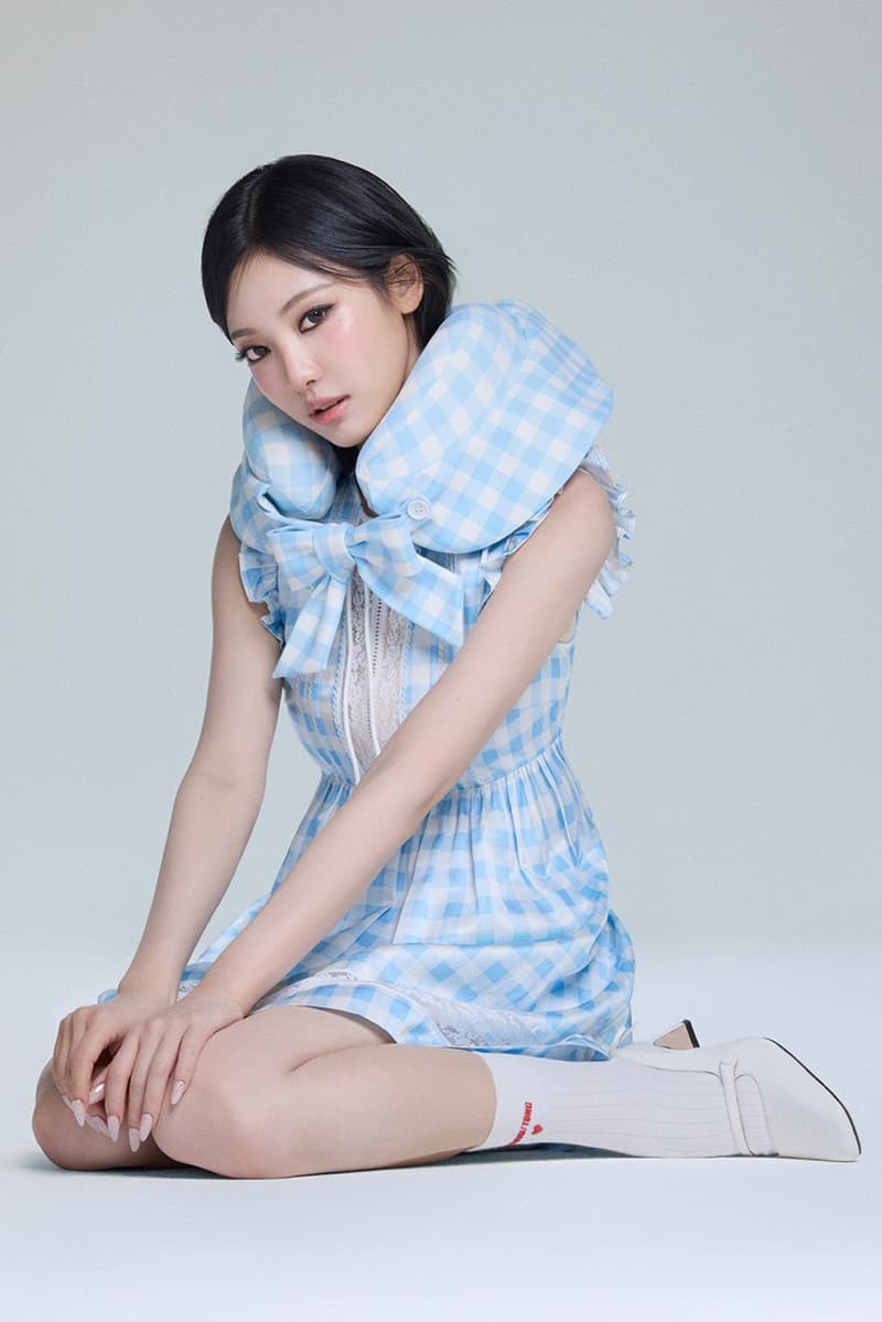 shushu tong, aespa, kpop girl, ningning, floral, travel pillow, suitcase, pyjama, nightie, girl