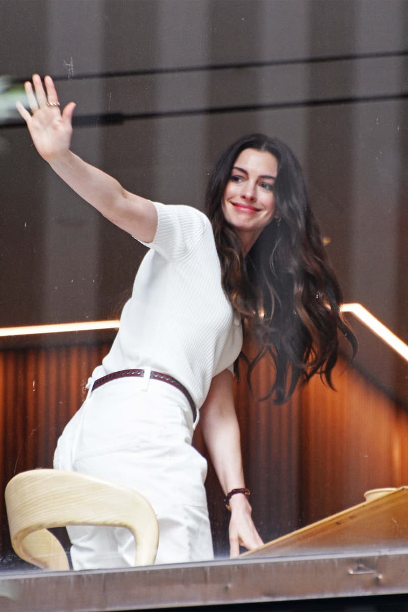 movies, devil wears Prada, cast, Anne Hathaway, Meryl Streep, Emily blunt, Lucy liu, Stanley tucci