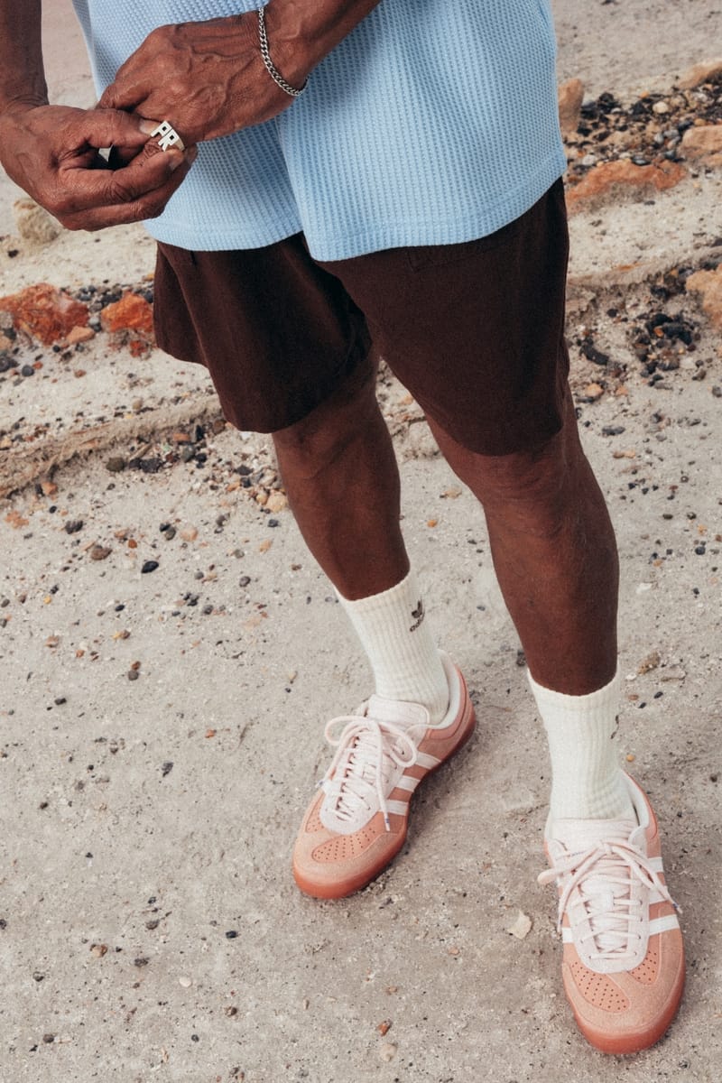 bad bunny new shoes pink