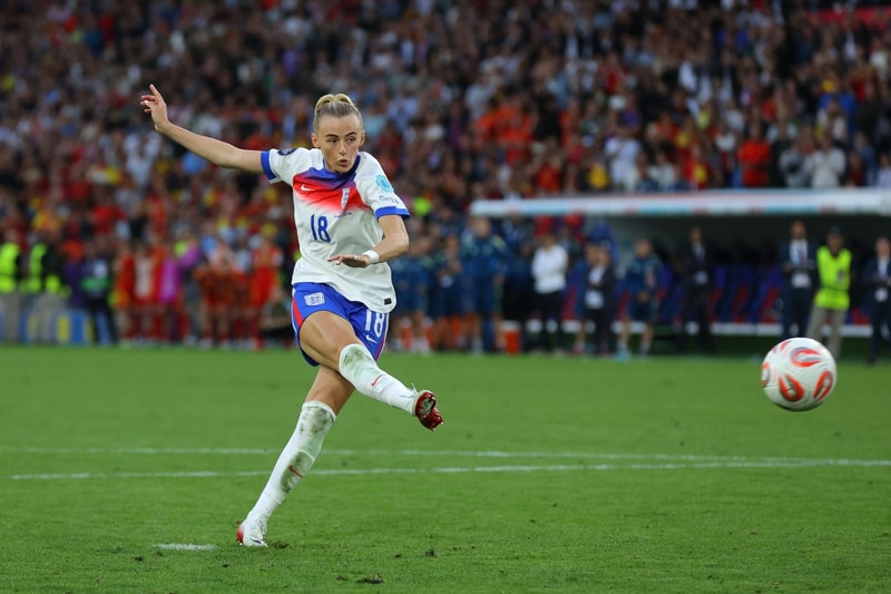 Chloe Kelly, Football, Women's Euros