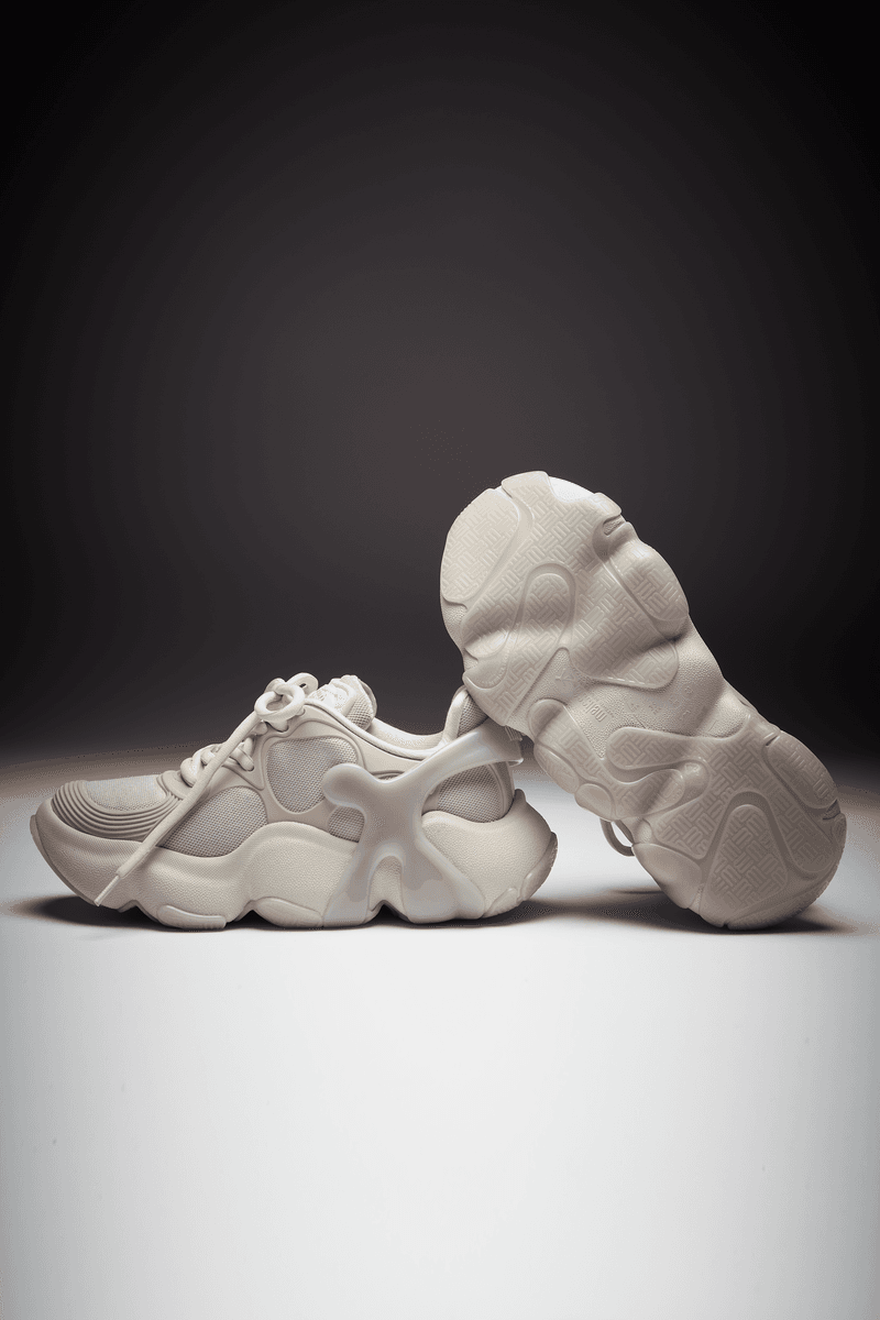 melissa melissa x sneaker styles silhouettes sculptural jelly sandals the icon beat rush sporty athletic sleek slim minimalistic 