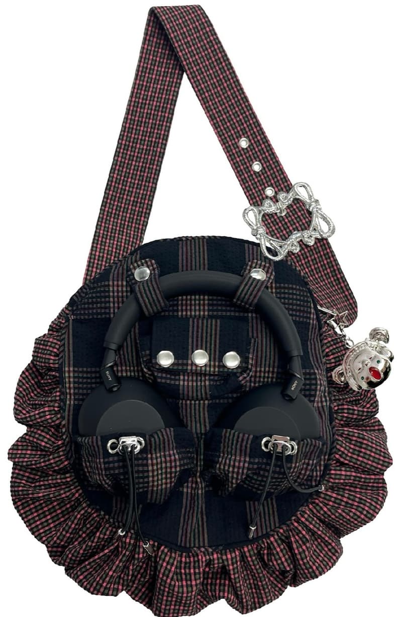 chopova lowena, sony headphones, alto bag, girl, pins, charms