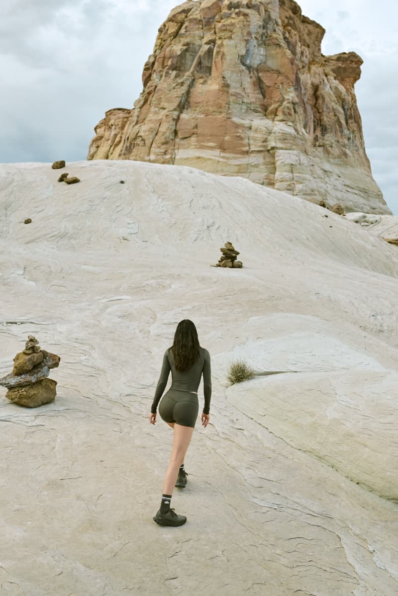 kendall jenner, alo, sports bra, bike shorts, horse, yoga, exercise, model, body