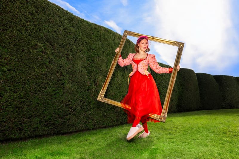 millie bobby brown, crocs, clogs, fur slippers, mules, garden, 