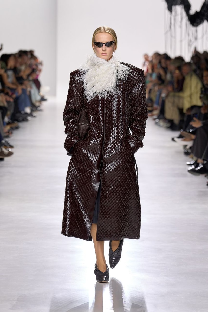 Bottega Veneta, Louise Trotter, Debut, SS26, Milan Fashion Week, Zadie Smith, Julianne Moore, Luxury Bags
