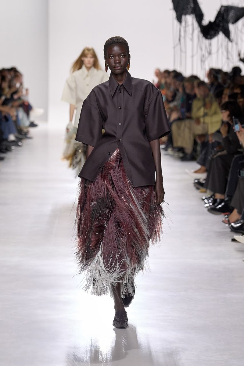 Bottega Veneta, Louise Trotter, Debut, SS26, Milan Fashion Week, Zadie Smith, Julianne Moore, Luxury Bags