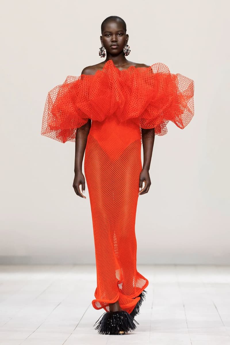 Givenchy, Sarah Burton, Givenchy SS26, Bra, Body, Alex Consani, Kaia Gerber